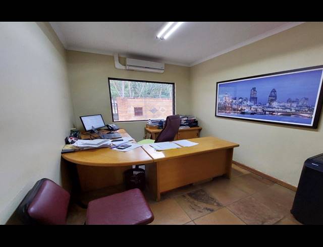 4 BEDROOM HOUSE FOR SALE IN LUKASRAND